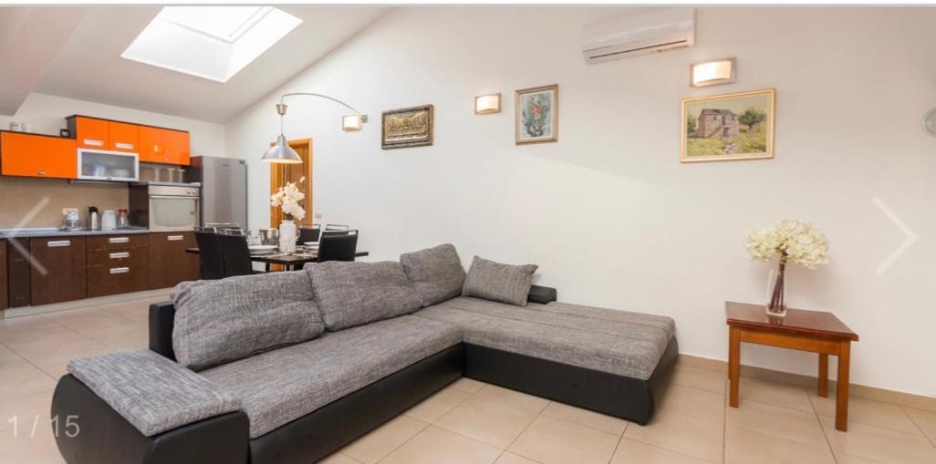 Villa Kuca Za Odmor Sveti Filip i Jakov Esterno foto